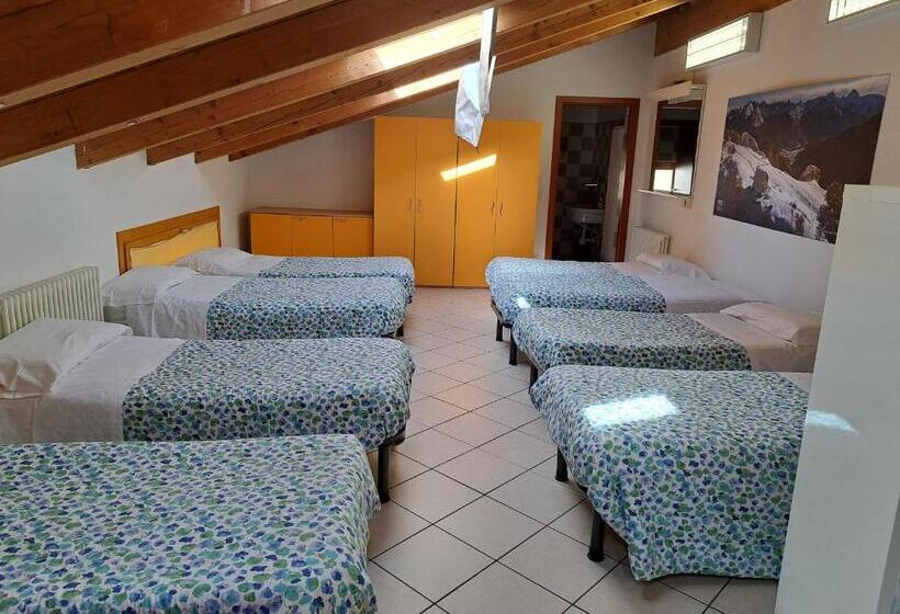 پانسیون Lunga Via Delle Dolomiti