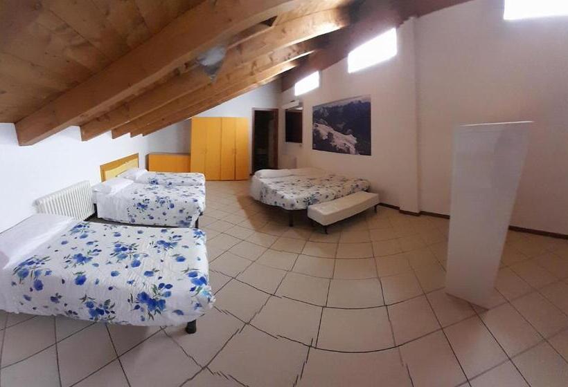 پانسیون Lunga Via Delle Dolomiti