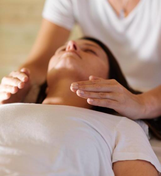 پانسیون Ponci’s Gate To Gaia Holistic Center