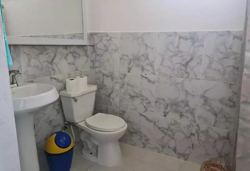 ペンション Quinta San Juan, Lago De Coatepeque