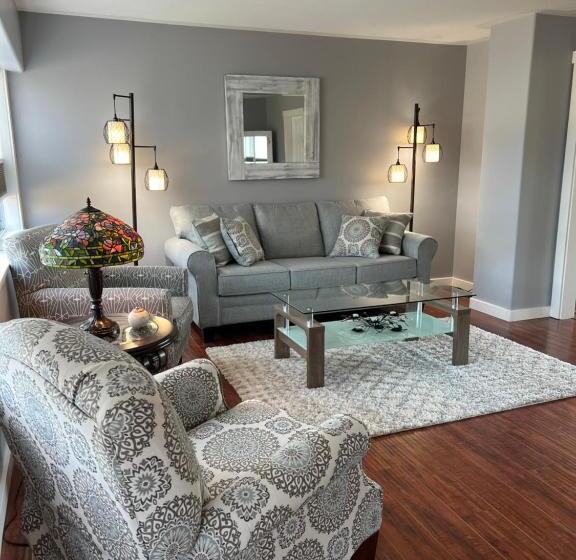 بنسيون River House