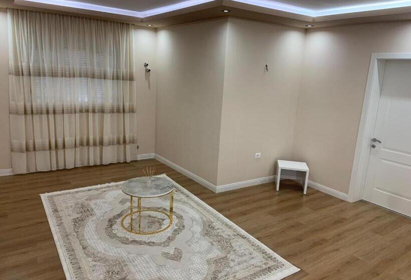 پانسیون Vila Qyteza