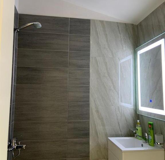 پانسیون Vila Qyteza