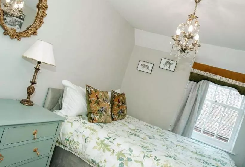 ペンション Whispering Place In The Heart Of Bewdley