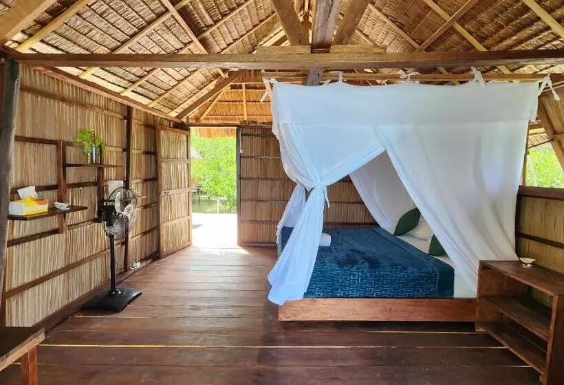 Lomakeskus Mansuar Raja Ampat Bungalows