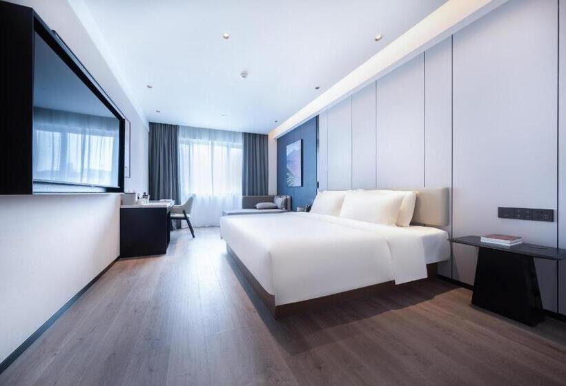 Atour Hotel Qingdao Laoshan Shilaoren Beach