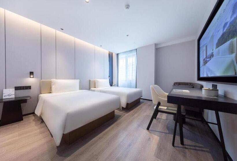 Atour Hotel Qingdao Laoshan Shilaoren Beach