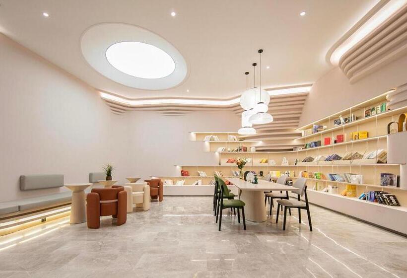 Atour Hotel Shanghai Lujiazui Pudong Avenue