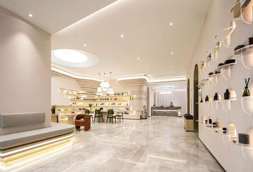 Atour Hotel Shanghai Lujiazui Pudong Avenue