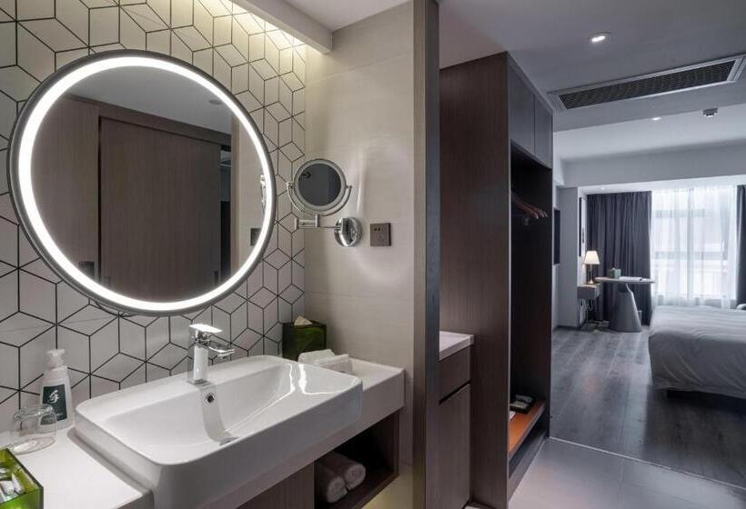 Atour Light Hotel Guiyang Fountain