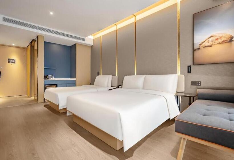 Atour S Hotel Xining Haihu New District Sdic Plaza