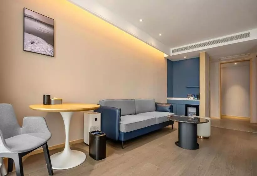 Atour S Hotel Xining Haihu New District Sdic Plaza