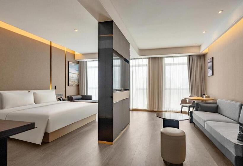 Atour S Hotel Xining Haihu New District Sdic Plaza