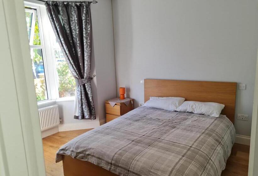 Bed and Breakfast Daniari Guest Rooms