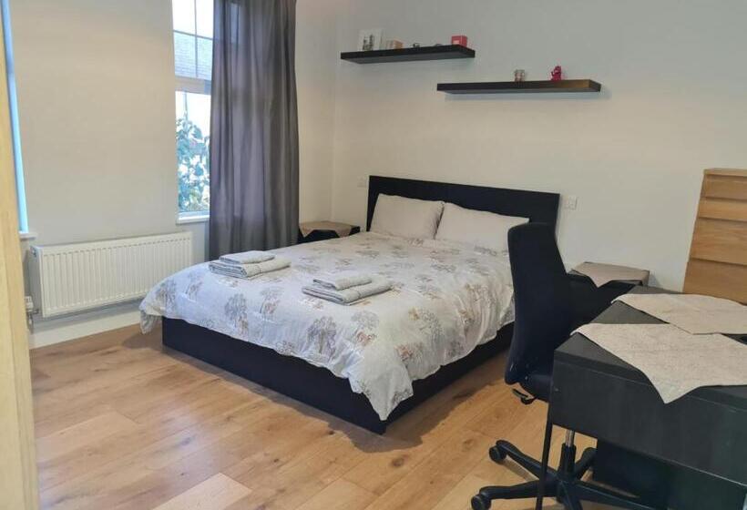 Bed and Breakfast Daniari Guest Rooms