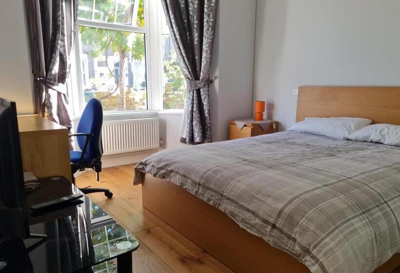 Bed and Breakfast Daniari Guest Rooms