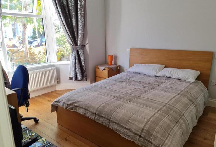 Bed and Breakfast Daniari Guest Rooms