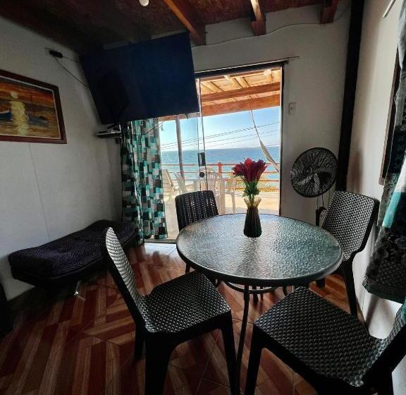 Casa Hotel Pacific Máncora   Piscina & Playa