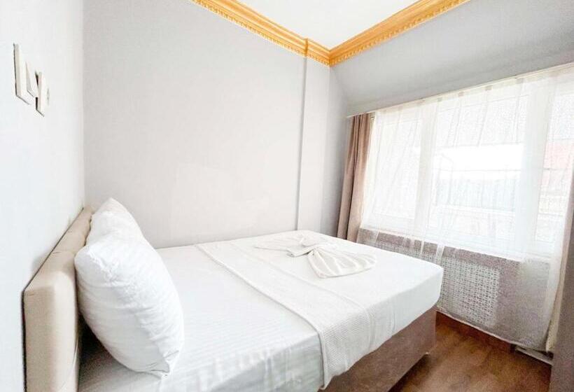 בית מלון כפרי Anova Pera