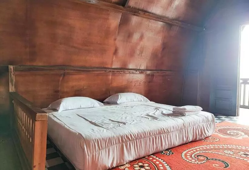 هتل Arafah Resort @ Danau Kerinci Jambi Redpartner