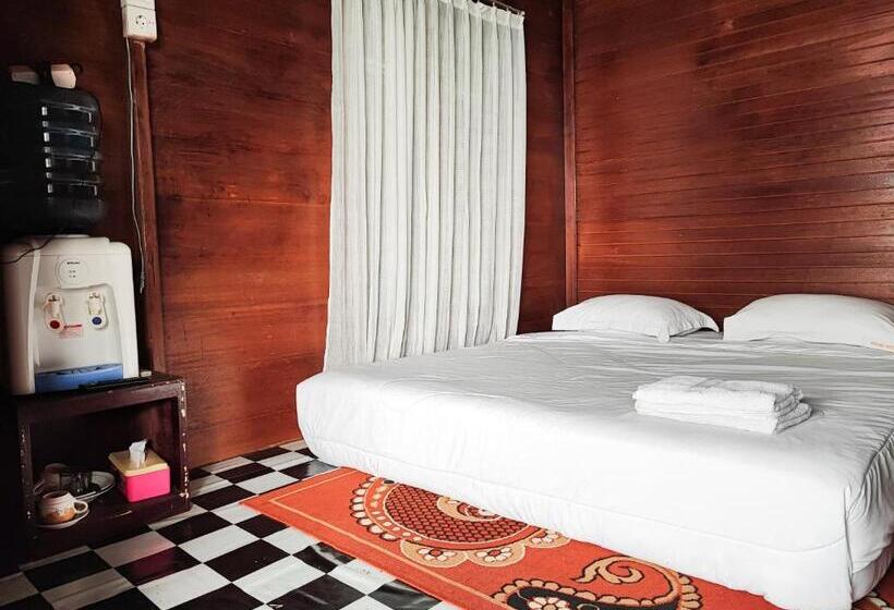 Szálloda Arafah Resort @ Danau Kerinci Jambi Redpartner