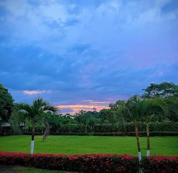 ホテル El Rancho De Viejo