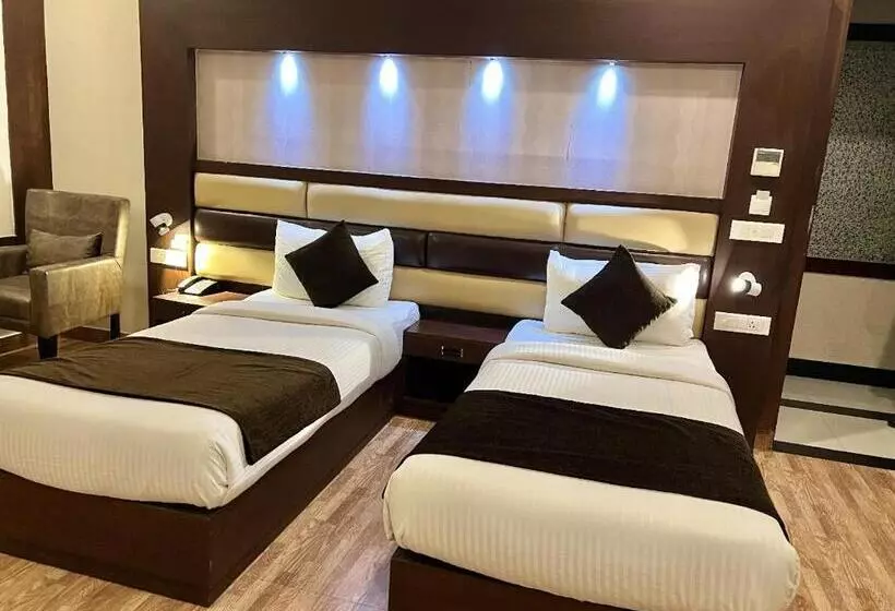 Hotelli Lavanya Tower Haldwani