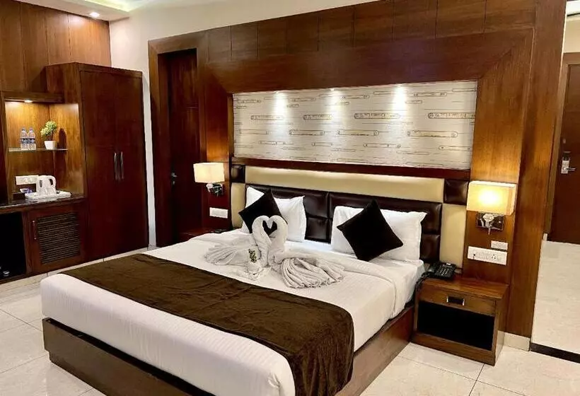 Hotelli Lavanya Tower Haldwani