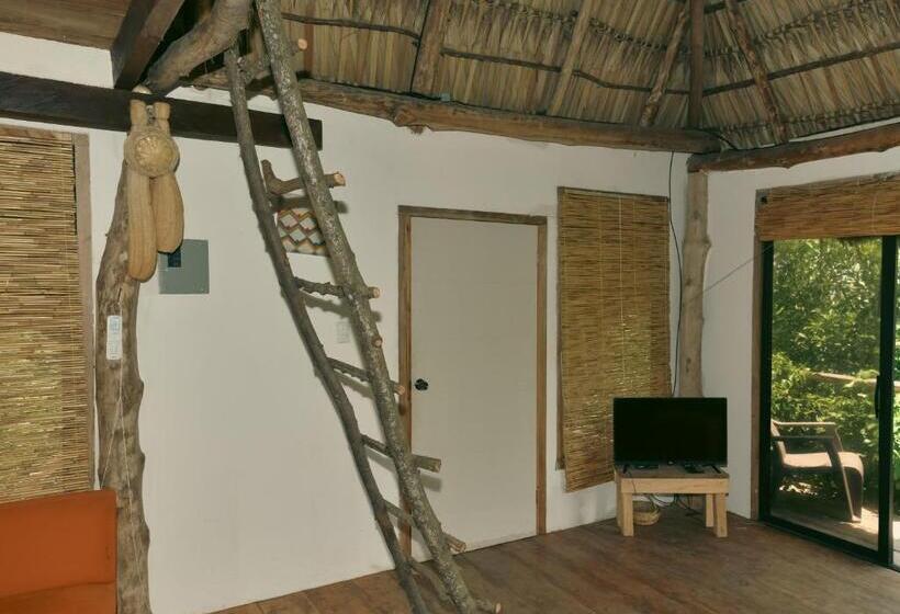 هتل Miravalleecosurf