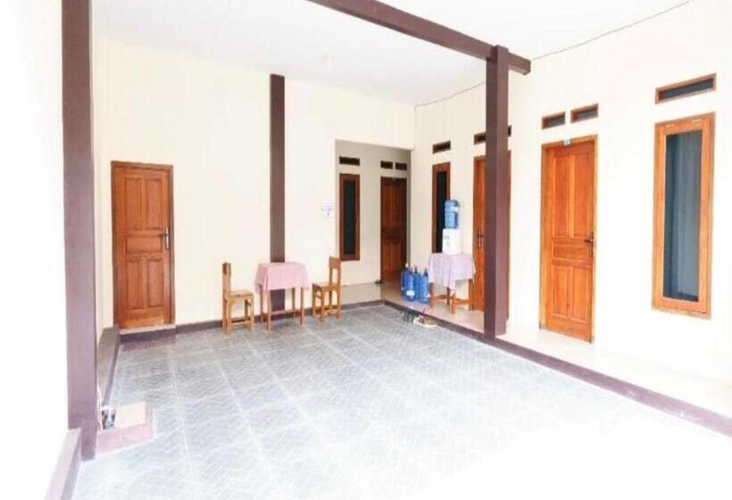 Otel Oyo 93249 Wisma Jasmine Syariah