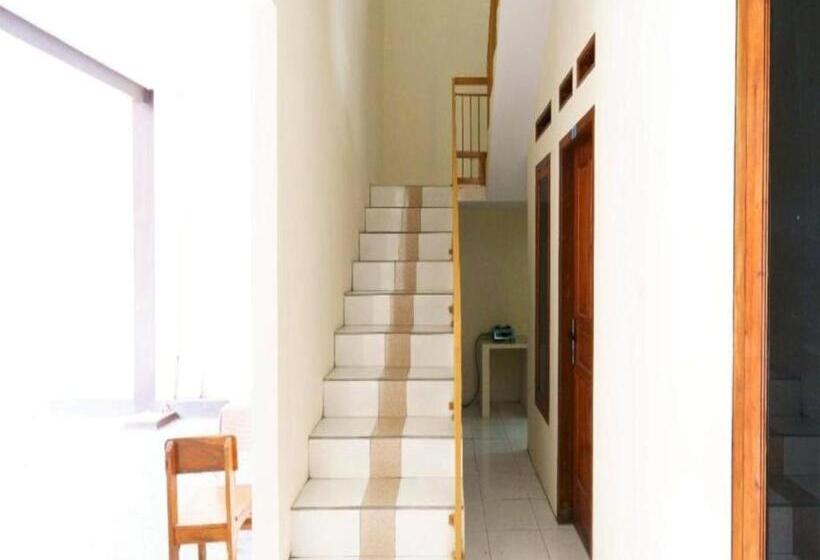 Otel Oyo 93249 Wisma Jasmine Syariah