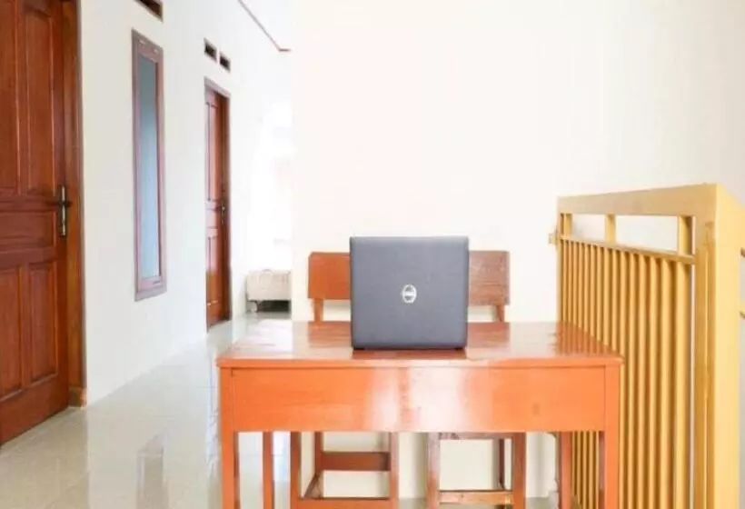 Hotel Oyo 93249 Wisma Jasmine Syariah