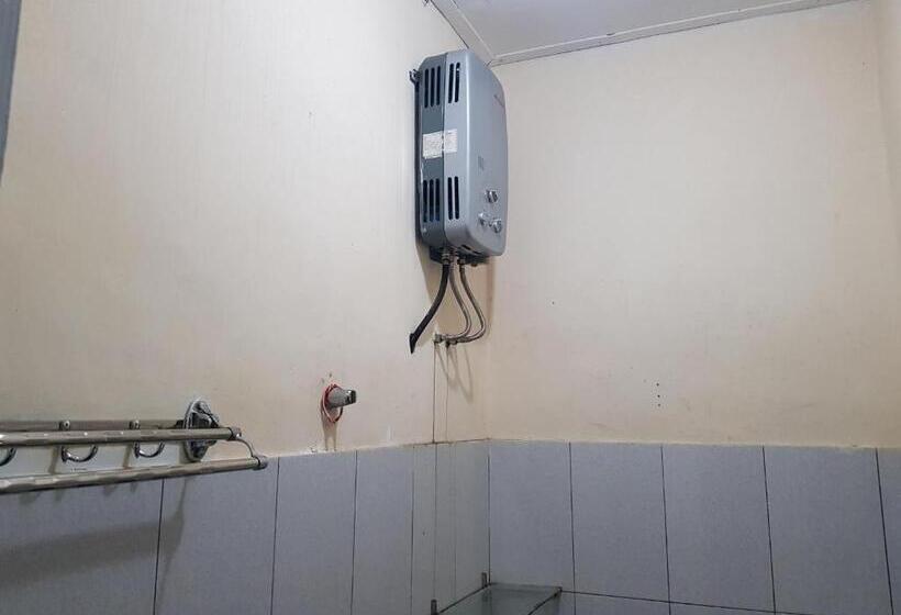 Hotel Oyo 93264 Penginapan Syari Ah Berlian