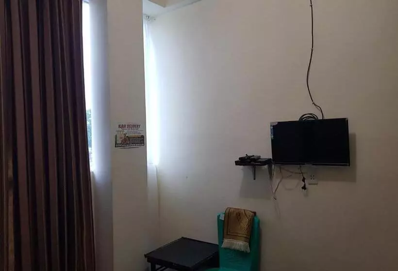 هتل Oyo 93264 Penginapan Syari Ah Berlian