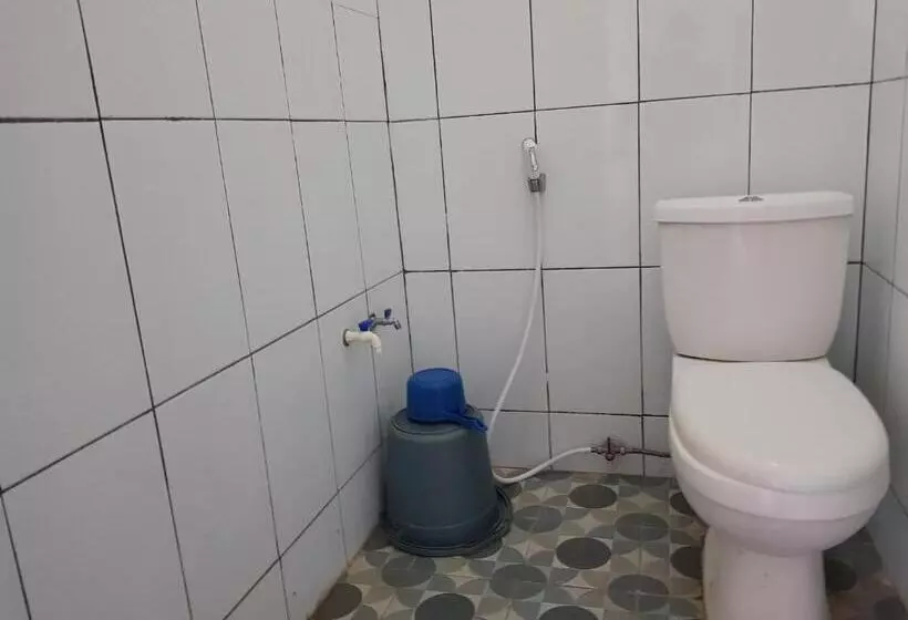 هتل Oyo 93264 Penginapan Syari Ah Berlian