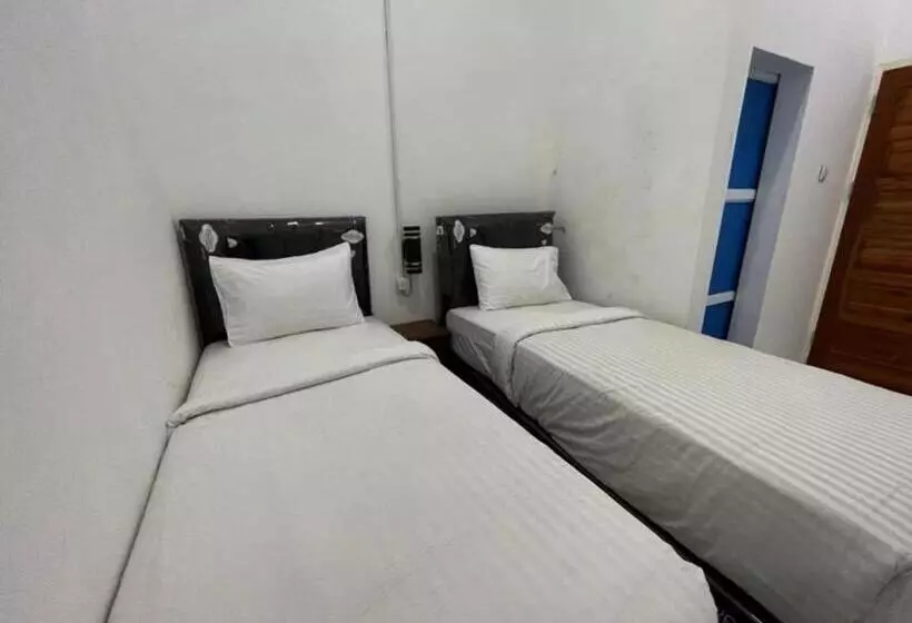 هتل Oyo 93311 Pesona Orange Homestay