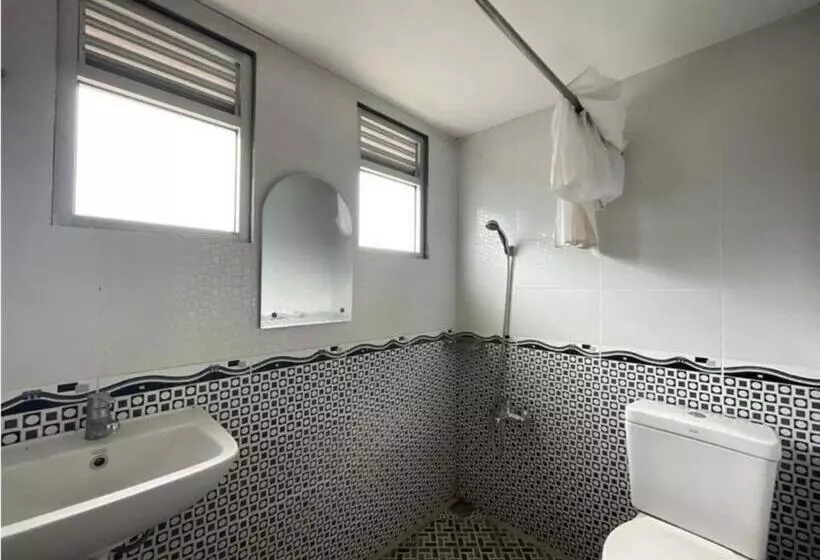 هتل Oyo 93311 Pesona Orange Homestay