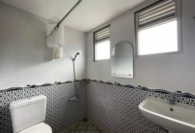 هتل Oyo 93311 Pesona Orange Homestay