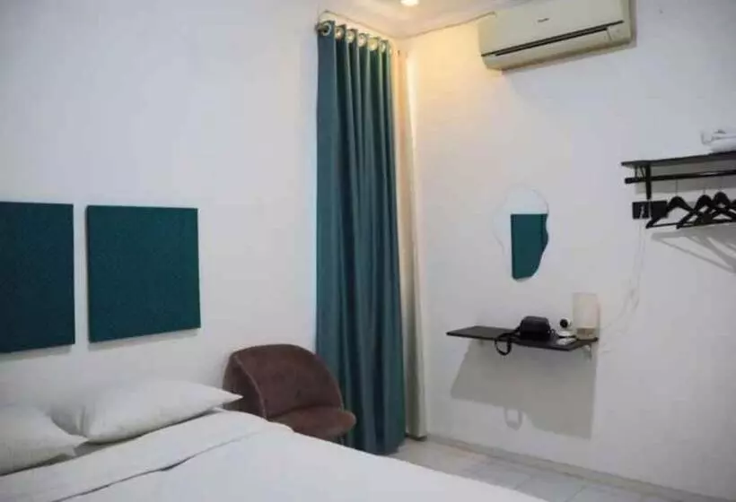 هتل Oyo 93311 Pesona Orange Homestay