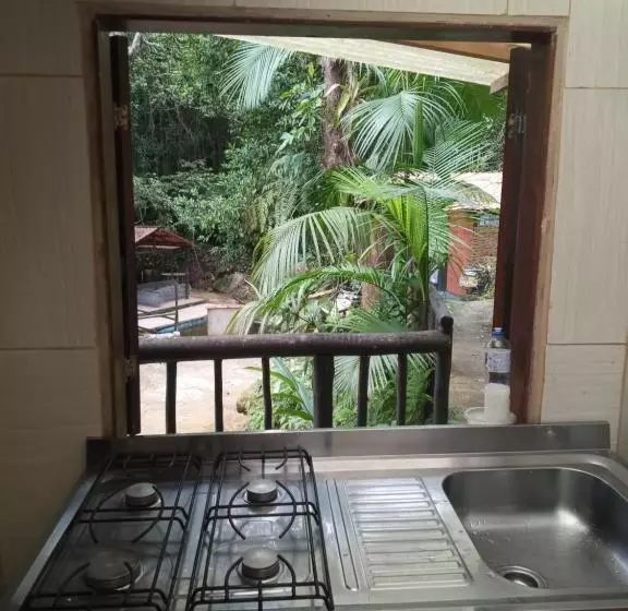 Pacífico Hostel E Flats Trindade