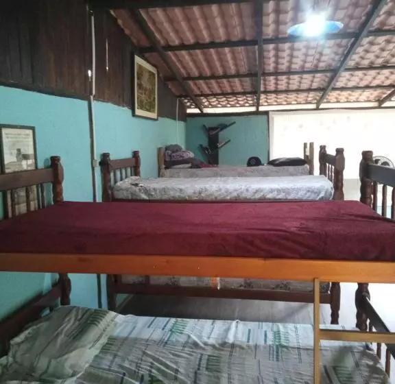 Pacífico Hostel E Flats Trindade
