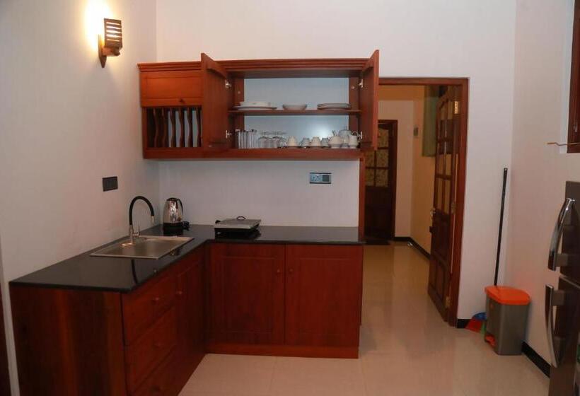 بنسيون Araliya Pool House