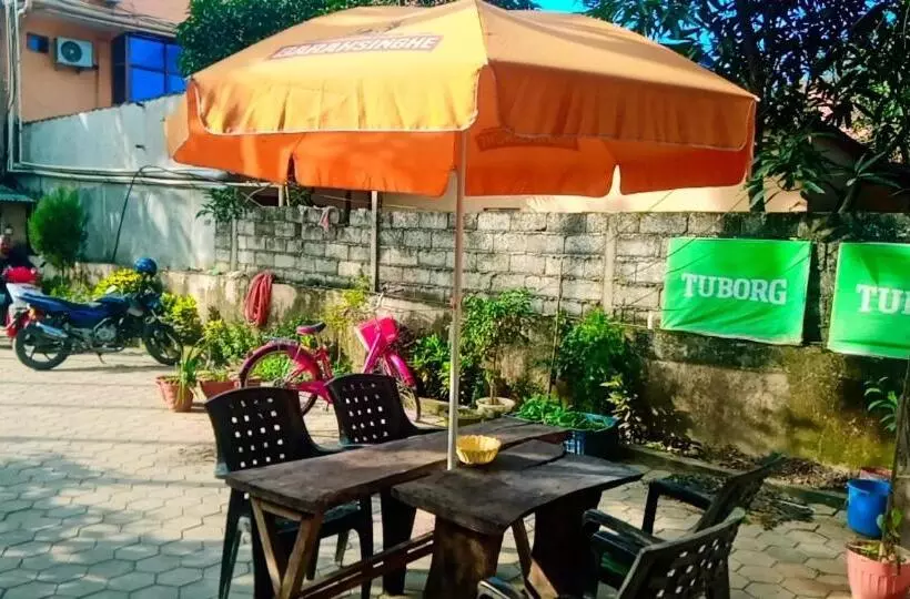 پانسیون Holidays Inn   Bagpacker S Home