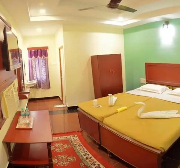ペンション Sridhar Guest House 7010696049 Mahabalipuram