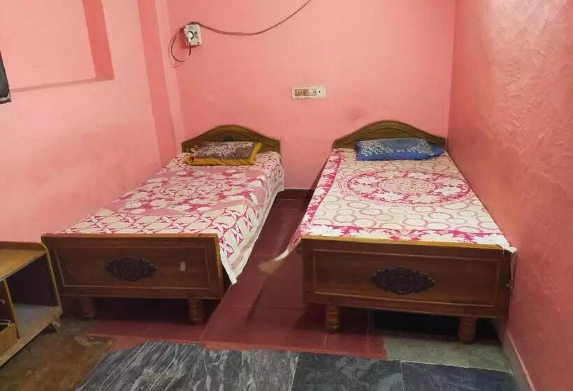 ペンション Sridhar Guest House 7010696049 Mahabalipuram