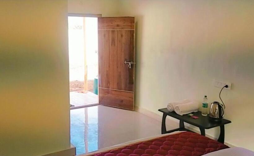 Raghu Eco Resorts, Lambasingi