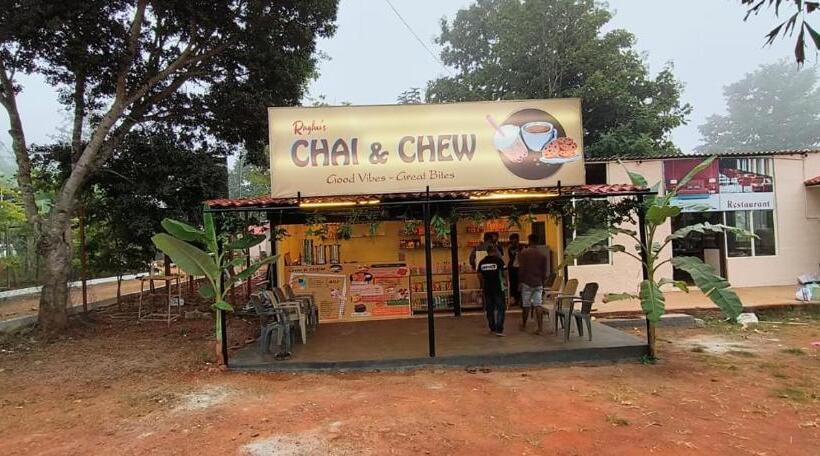 Raghu Eco Resorts, Lambasingi