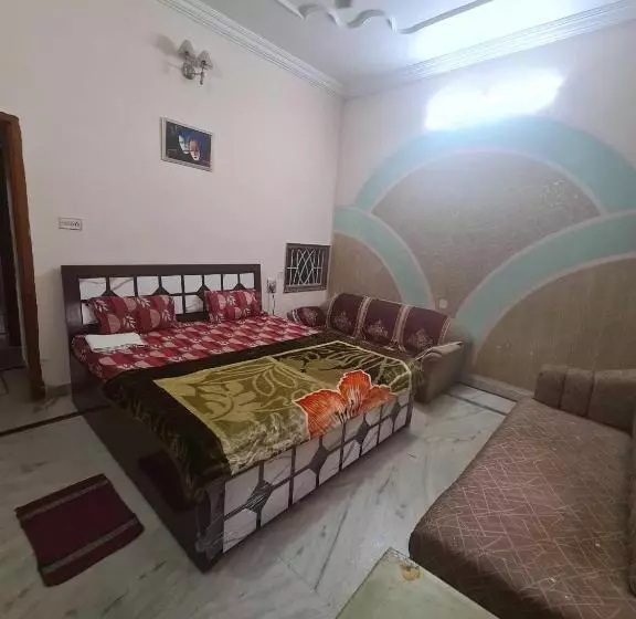 Spot On Hotel Pragya 4