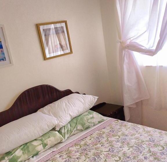 هاستل @336 Bourke