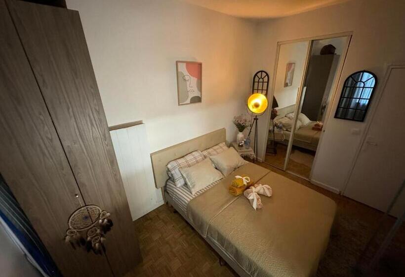 تختخواب و صبحانه Near The Palace Of Versailles Breakfast+parking